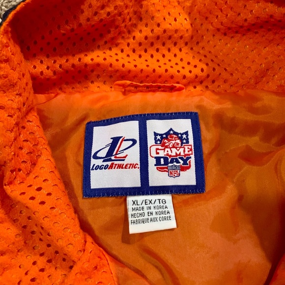 Men’s Broncos windbreaker - Picture 2 of 3